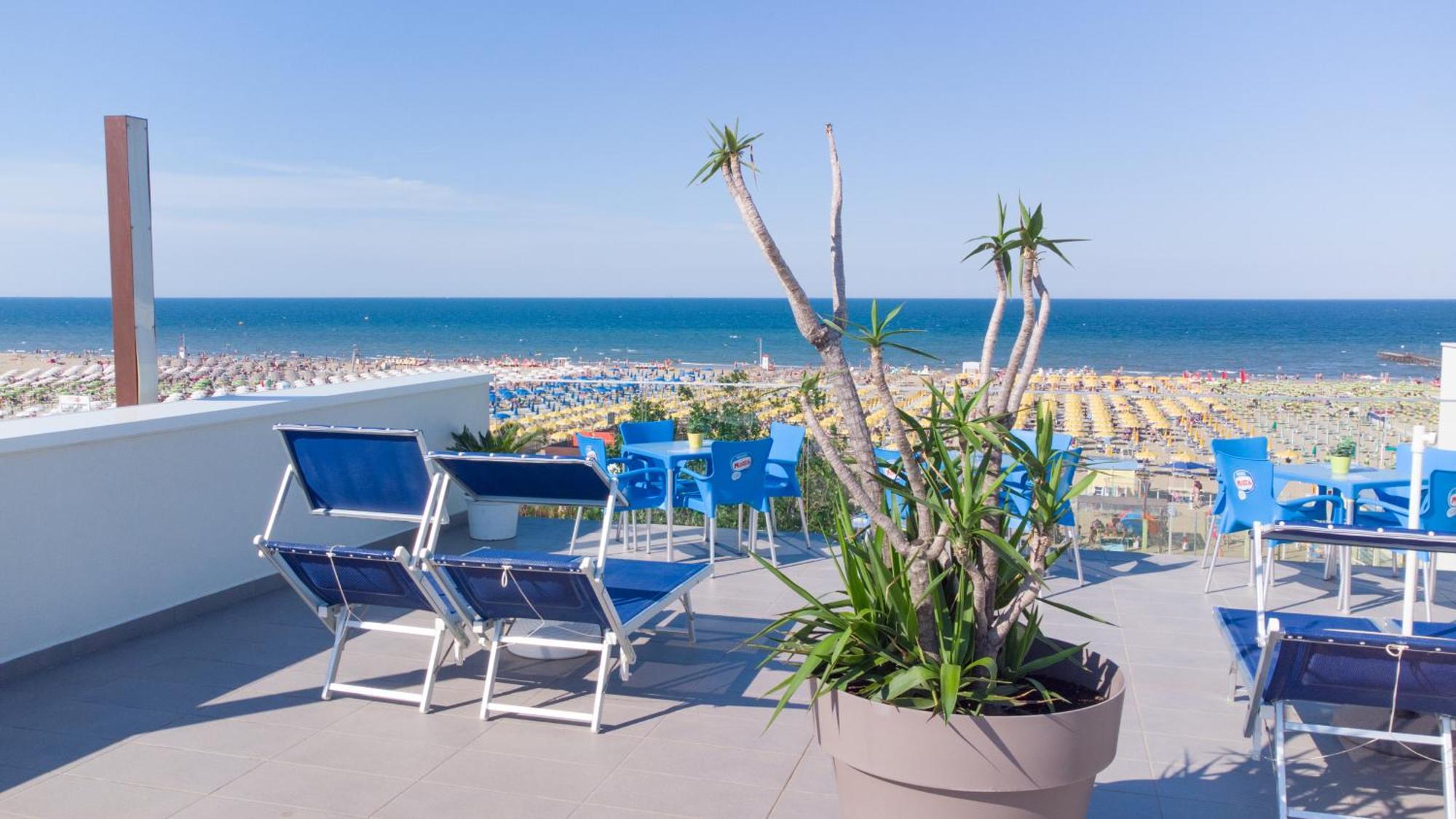 Hotel Nuova Medusa Rimini Exterior foto